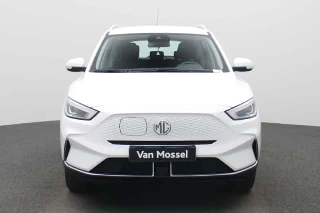MG ZS (2023) thumbnail 2