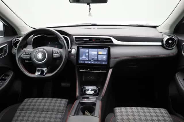 MG ZS (2023) thumbnail 35