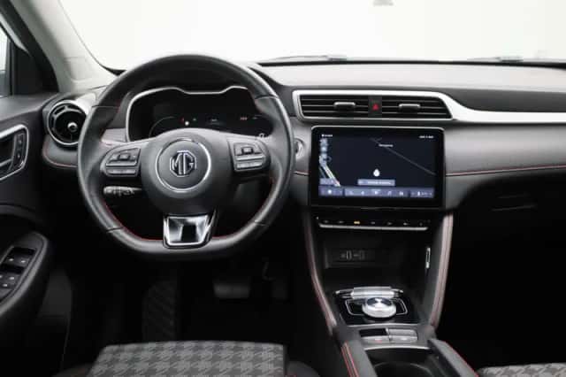 MG ZS (2023) thumbnail 7
