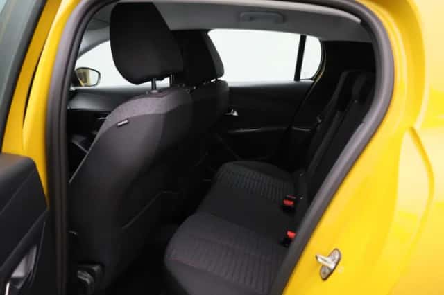 Peugeot 208 (2023) thumbnail 10