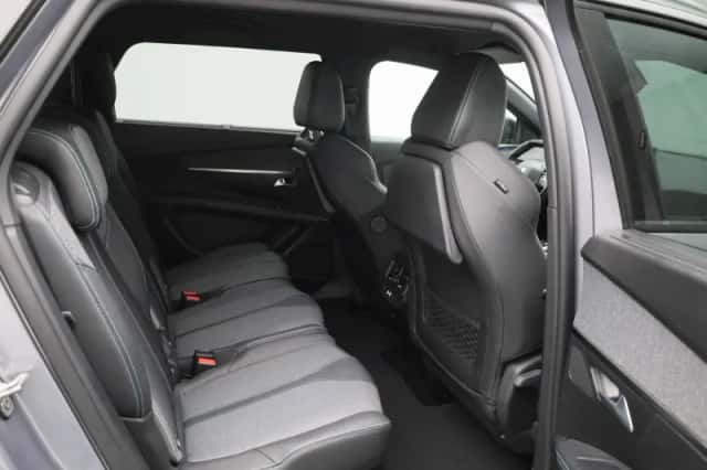 Peugeot 5008 (2023) thumbnail 37