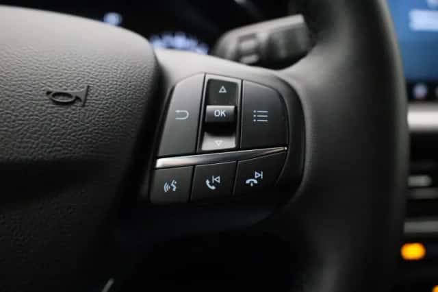 Ford Focus (2023) thumbnail 16