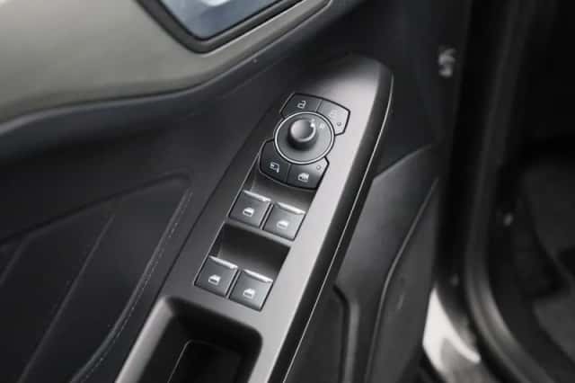 Ford Focus (2023) thumbnail 27
