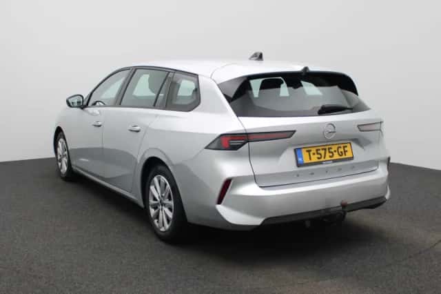 Opel Astra (2023) thumbnail 2