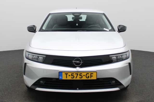 Opel Astra (2023) thumbnail 3