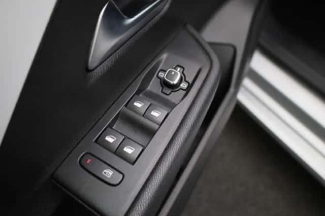 Opel Astra (2023) thumbnail 22