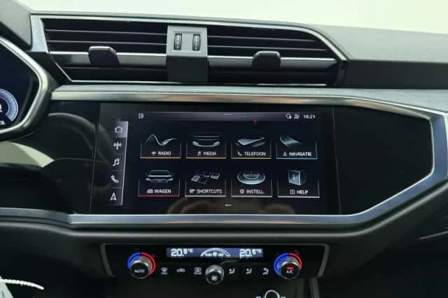 Audi Q3 (2019) thumbnail 23