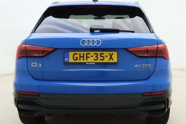 Audi Q3 (2019) thumbnail 8