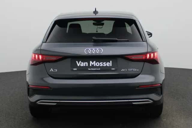 Audi A3 (2021) thumbnail 5