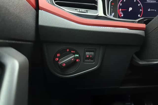 Volkswagen Polo (2019) thumbnail 16