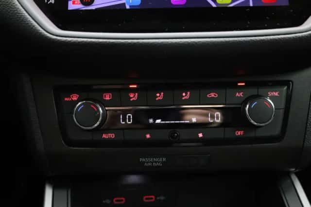 SEAT Arona (2021) thumbnail 17