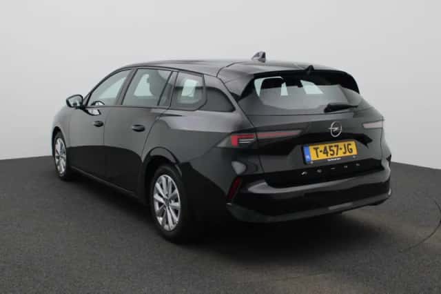 Opel Astra (2023) thumbnail 2