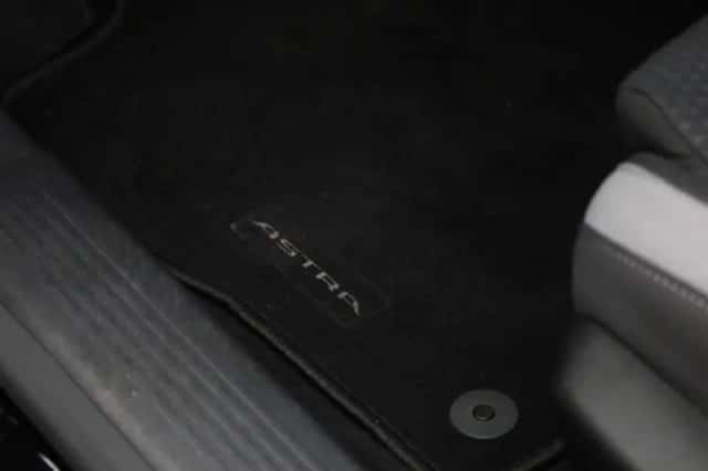 Opel Astra (2023) thumbnail 24