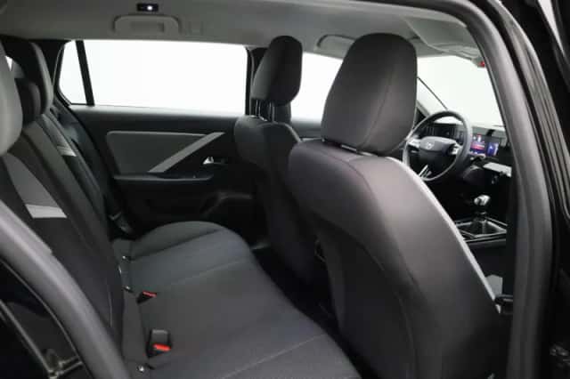 Opel Astra (2023) thumbnail 27