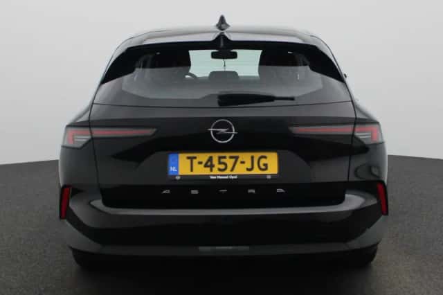 Opel Astra (2023) thumbnail 5