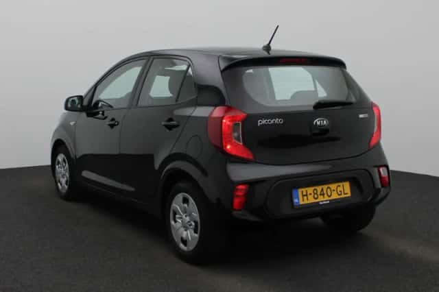Kia Picanto (2020) thumbnail 2