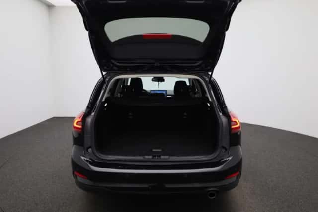 Ford Focus (2023) thumbnail 11