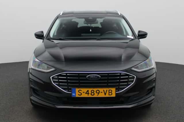 Ford Focus (2023) thumbnail 3