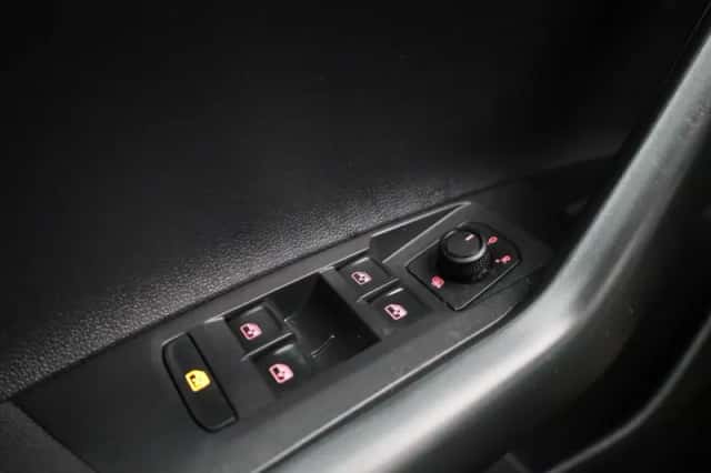 Volkswagen Polo (2020) thumbnail 21