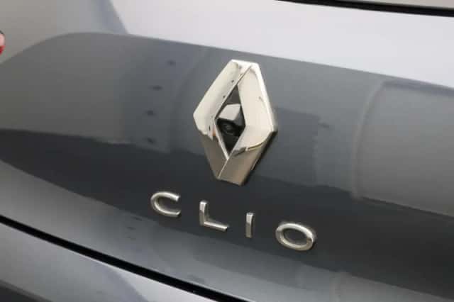 Renault Clio (2022) thumbnail 34