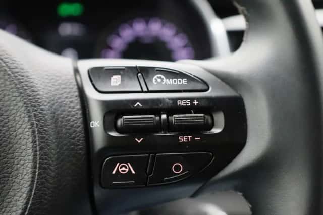 Kia Stonic (2021) thumbnail 22
