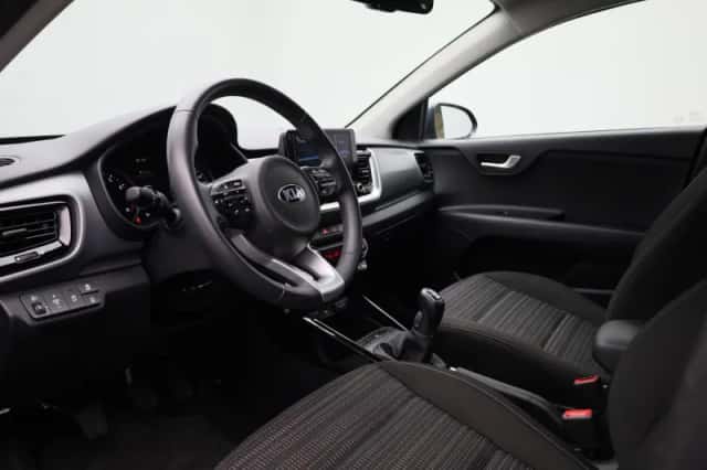 Kia Stonic (2021) thumbnail 27