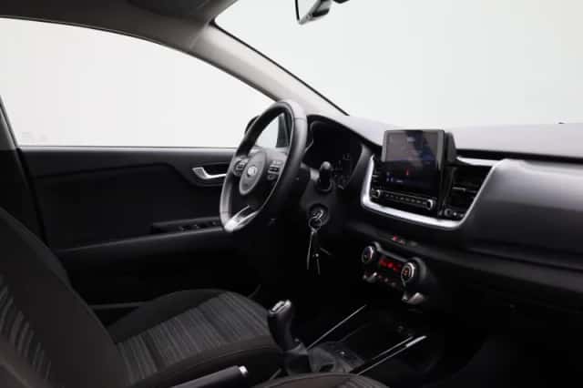 Kia Stonic (2021) thumbnail 28
