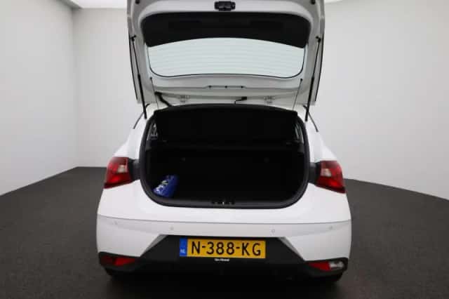 Hyundai i20 (2022) thumbnail 11