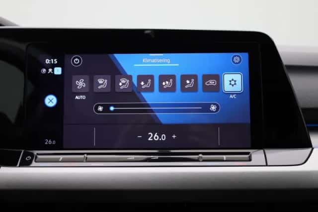 Volkswagen Golf (2021) thumbnail 17