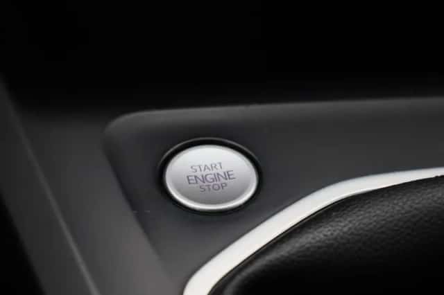 Volkswagen Golf (2021) thumbnail 21
