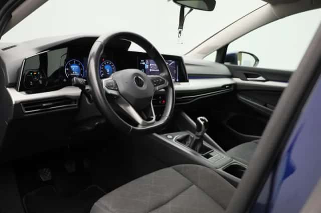 Volkswagen Golf (2021) thumbnail 28
