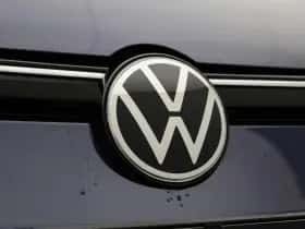 Volkswagen Golf (2021) thumbnail 34