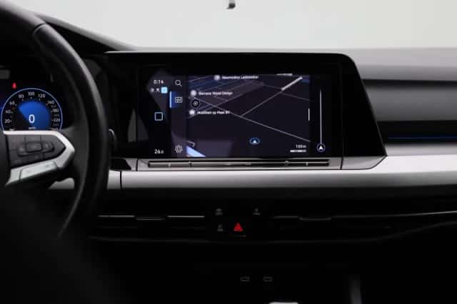 Volkswagen Golf (2021) thumbnail 9