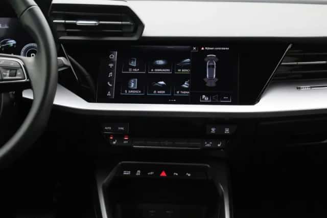 Audi A3 (2024) thumbnail 8