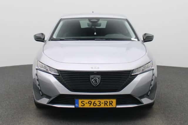 Peugeot 308 (2023) thumbnail 3