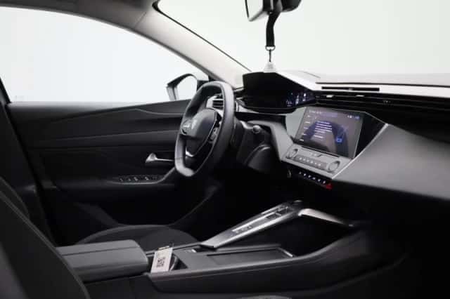 Peugeot 308 (2023) thumbnail 32