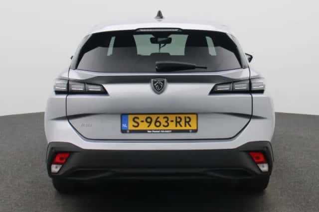 Peugeot 308 (2023) thumbnail 5