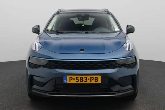 Lynk & Co 01 (2022) thumbnail 3