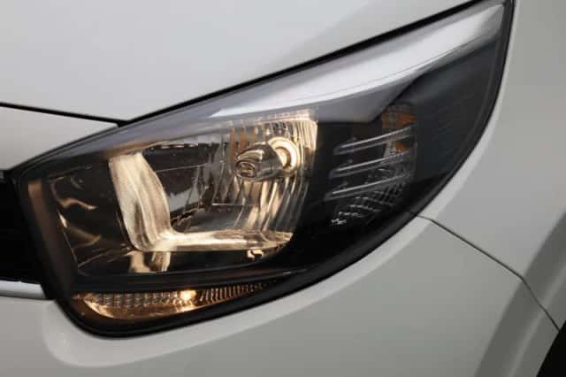 Kia Picanto (2021) thumbnail 13