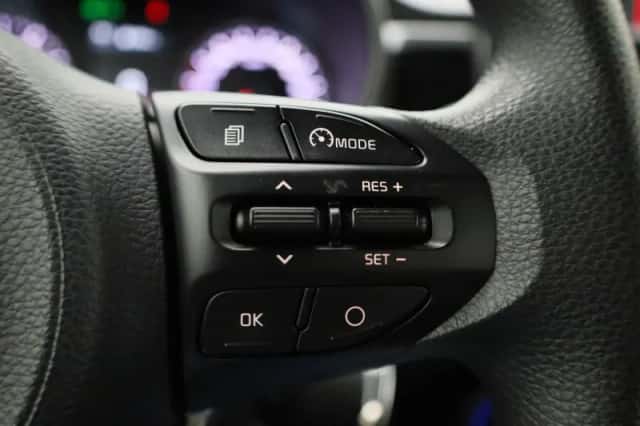 Kia Picanto (2021) thumbnail 15