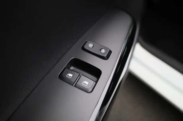Kia Picanto (2021) thumbnail 21