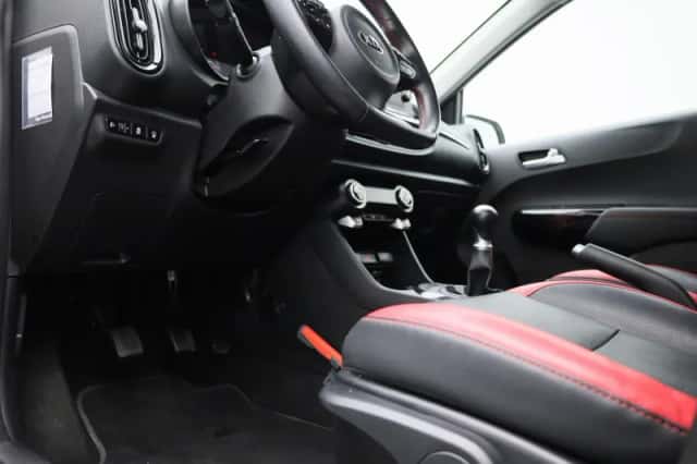 Kia Picanto (2021) thumbnail 30