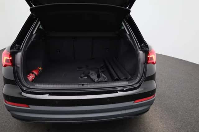 Audi Q3 (2022) thumbnail 11