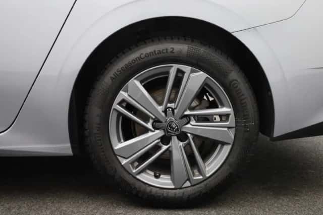 Peugeot 308 (2023) thumbnail 13