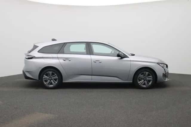 Peugeot 308 (2023) thumbnail 6