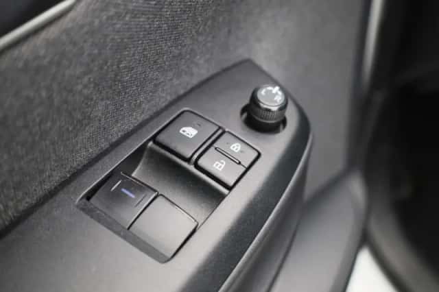 Toyota Yaris (2021) thumbnail 24