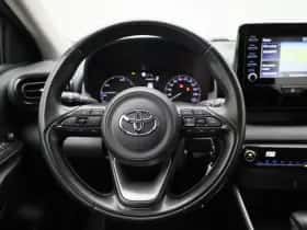 Toyota Yaris (2021) thumbnail 7