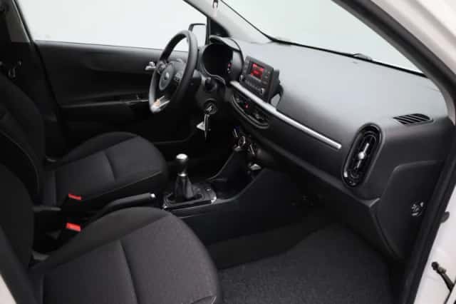 Kia Picanto (2021) thumbnail 24