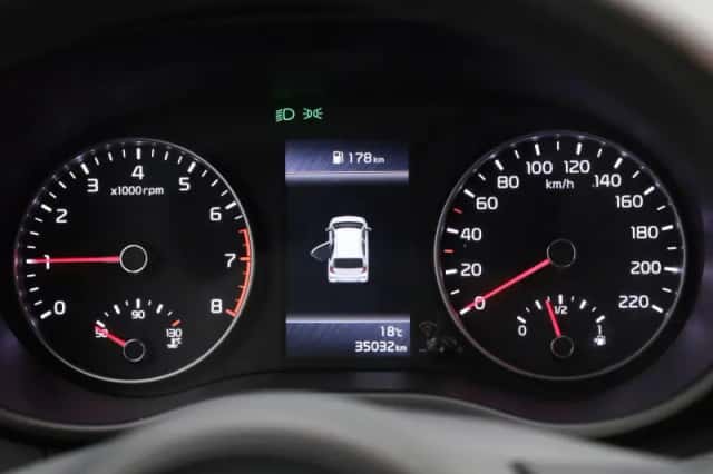 Kia Picanto (2021) thumbnail 8