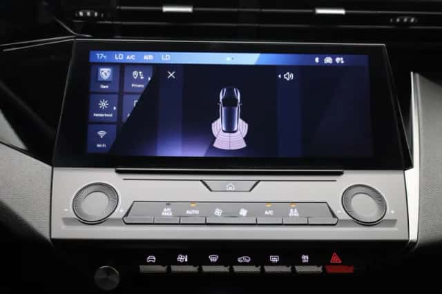 Peugeot 308 (2023) thumbnail 25